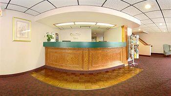 Days Inn By Wyndham Tiffin Exterior photo